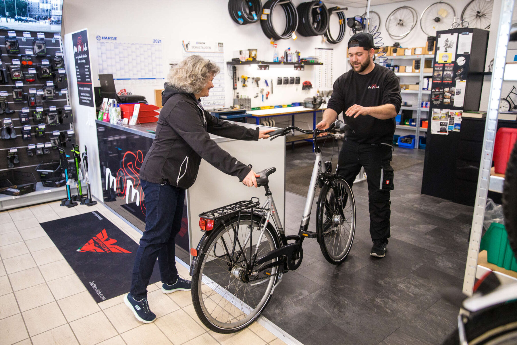 Service von Momo Bike
